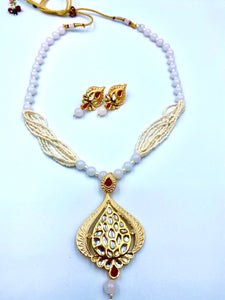 Pearl multi color necklace set